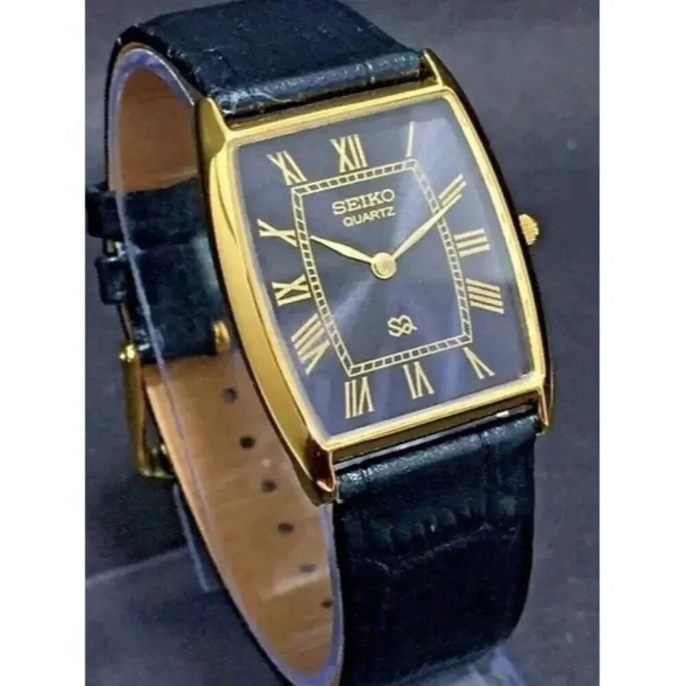 Vintage Style Seiko Quartz Mens Gold Watch & Black accents W/ Leather Strap - Picture 1 of 5